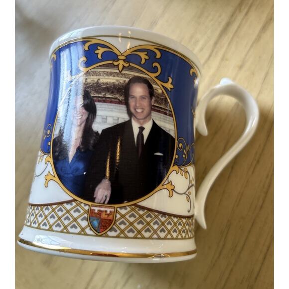 NEW Portrait Mug 2011 Wedding of Prince William & Catherine Aynsley With The Box - Picture 6 of 8
